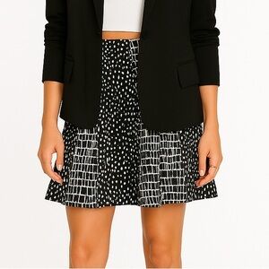 $228 BCBG MAXAZRIA WHITE BLACK CROC FLARED BANDAGE SKIRT, SIZE MEDIUM M, NEW